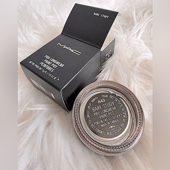 MAC Cosmetics Prolong Wear Paintpot in shade “Bare Study” - Picture 2 of 3